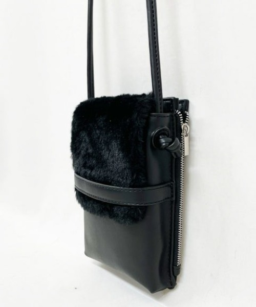 Per sist ence（パーシエンス）の「Per sist ence/パーシエンス　お財布機能付き PU×フェイクファー コンビネーションバッグ（ショルダーバッグ・レディース・ブラック/グレイッシュベージュ/イエロー・FREE）」の20枚目の写真