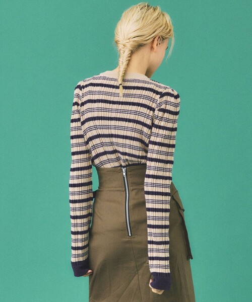 INella（イネラ）の「【INella(イネラ)】マルチボーダータックニット（ニット/セーター・レディース・ベージュ/ブラック/グリーン・FREE）」の18枚目の写真