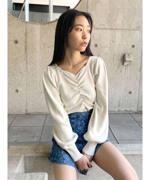 EMODA（エモダ）の「ギャザーパフニット（ニット/セーター・レディース・ホワイト/ブラック/グリーン/パープル・FREE）」の2枚目の写真