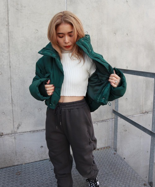 FIG&VIPER(フィグアンドバイパー)の「ハイネッククロップドニットTOP(ニット/セーター・レディース・ホワイト/ブラック/グレー/カーキ・FREE)」の17枚目の写真