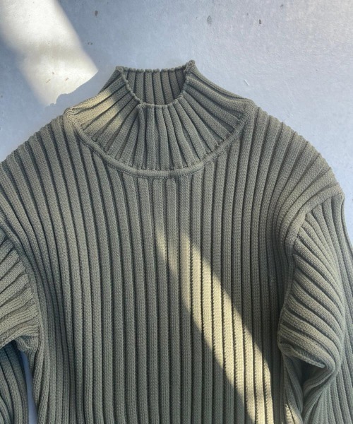 FIG&VIPER(フィグアンドバイパー)の「ハイネッククロップドニットTOP(ニット/セーター・レディース・ホワイト/ブラック/グレー/カーキ・FREE)」の9枚目の写真