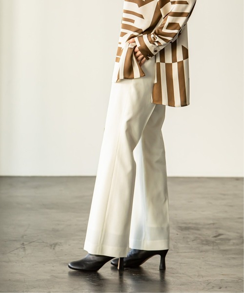 Noble（ノーブル）の「ハイウエストブーツカット◆（その他パンツ・レディース・ホワイト/ベージュ・36/38/40）」の20枚目の写真