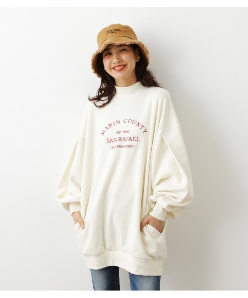 RODEO CROWNS WIDE BOWL（ロデオクラウンズワイドボウル）の「【WEB限定】ボトルネックエンブロイダリースウェットWL（スウェット・レディース・ベージュ/アイボリー/ライトブラック・FREE）」の2枚目の写真