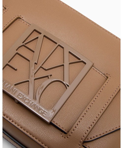 ARMANI EXCHANGE(アルマーニエクスチェンジ)の「【A|X アルマーニ エクスチェンジ】スクエアロゴバックル ショルダーバッグ(ショルダーバッグ・レディース・ブラック/ホワイト/ライトブラウン/ナチュラル/セージグリーン/バーガンディー/ベージュ系/ブラウン・FREE)」の18枚目の写真