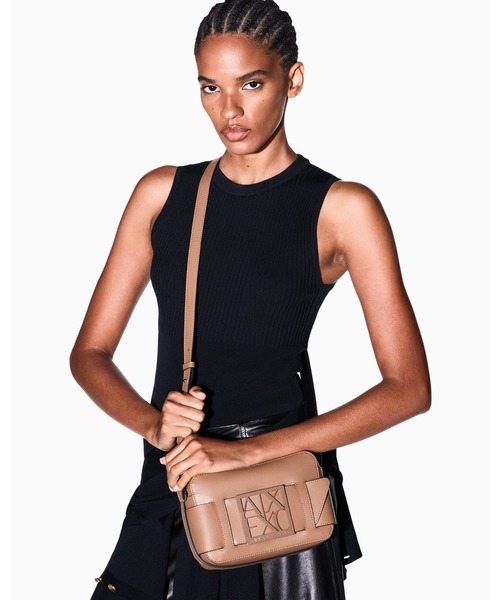 ARMANI EXCHANGE(アルマーニエクスチェンジ)の「【A|X アルマーニ エクスチェンジ】スクエアロゴバックル ショルダーバッグ(ショルダーバッグ・レディース・ブラック/ホワイト/ライトブラウン/ナチュラル/セージグリーン/バーガンディー/ベージュ系/ブラウン・FREE)」の20枚目の写真