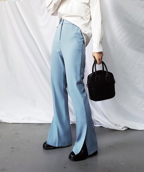 me+em select（ミームセレクト）の「【 選べる4サイズ／6色展開 】ハイウエストサイドスリットフレアスラックス（スラックス・レディース・ブラック/ブラウン/グレー/ブルー/アイボリー/ダークベージュ・SMALL/MEDIUM/LARGE/X-LARGE）」の6枚目の写真