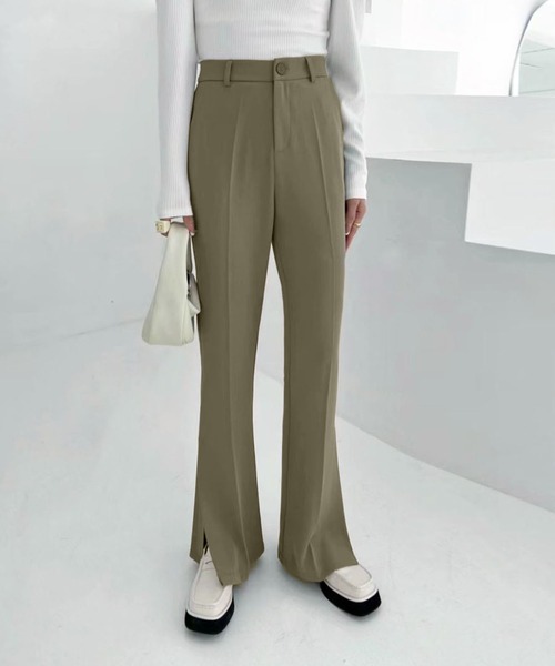 me+em select（ミームセレクト）の「【 選べる4サイズ／6色展開 】ハイウエストサイドスリットフレアスラックス（スラックス・レディース・ブラック/ブラウン/グレー/ブルー/アイボリー/ダークベージュ・SMALL/MEDIUM/LARGE/X-LARGE）」の5枚目の写真