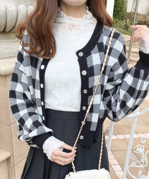 apres jour（アプレジュール）の「レースインナー【ZOZOTOWN限定アイテム】（Tシャツ/カットソー・レディース・ブラック/オフホワイト/ピンク・X-LARGE/フリー）」の6枚目の写真