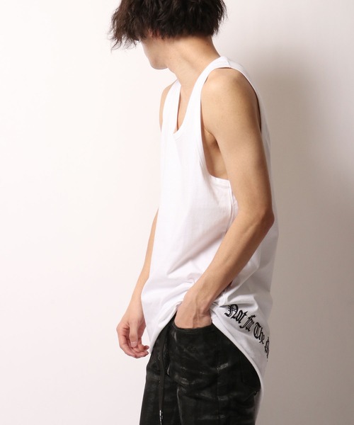 ByTheR(バイザアール)の「BYTHER 韓国ブランド 刺繍イレギュラーヘムタンクトップ(タンクトップ・メンズ・ブラック/ホワイト・FREE)」の3枚目の写真