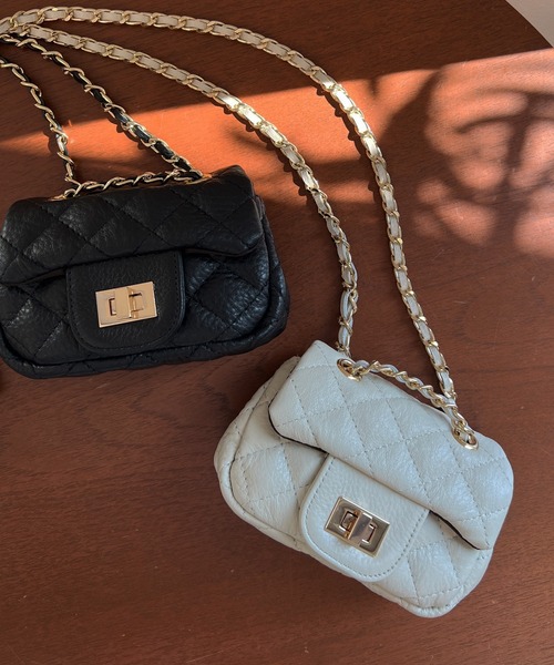 DouDou（ドゥドゥ）の「チェーンミニポシェット（ショルダーバッグ・レディース・オフホワイト/ブラック/サックスブルー/キャメル/イエロー・FREE）」の20枚目の写真