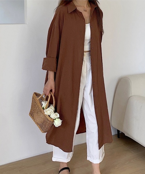 Chaco closet（チャコ クローゼット）の「レギュラーカラーサイドスリットデザインロングシャツワンピース/シャウター（シャツワンピース・レディース・ホワイト/ブラック/ベージュ/ブラウン/カーキ/ピンク/ブルー・FREE）」の3枚目の写真