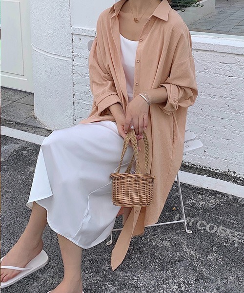 Chaco closet（チャコ クローゼット）の「レギュラーカラーサイドスリットデザインロングシャツワンピース/シャウター（シャツワンピース・レディース・ホワイト/ブラック/ベージュ/ブラウン/カーキ/ピンク/ブルー・FREE）」の7枚目の写真