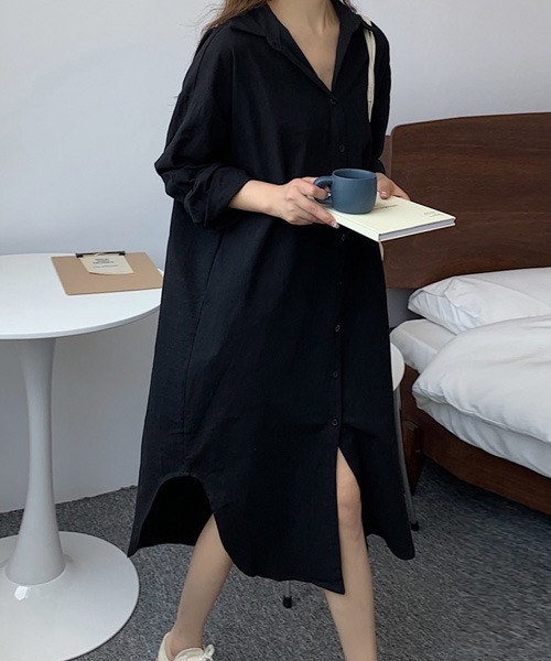 Chaco closet（チャコ クローゼット）の「レギュラーカラーサイドスリットデザインロングシャツワンピース/シャウター（シャツワンピース・レディース・ホワイト/ブラック/ベージュ/ブラウン/カーキ/ピンク/ブルー・FREE）」の13枚目の写真