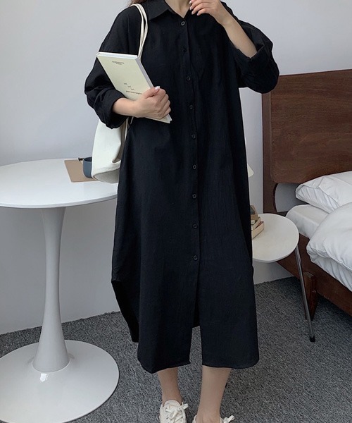 Chaco closet（チャコ クローゼット）の「レギュラーカラーサイドスリットデザインロングシャツワンピース/シャウター（シャツワンピース・レディース・ホワイト/ブラック/ベージュ/ブラウン/カーキ/ピンク/ブルー・FREE）」の15枚目の写真