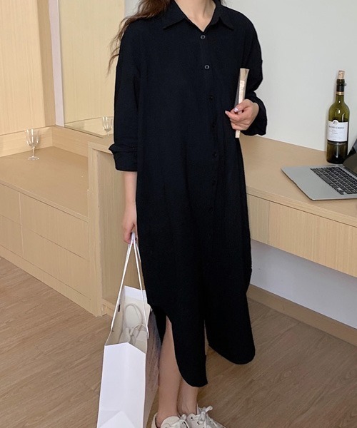 Chaco closet（チャコ クローゼット）の「レギュラーカラーサイドスリットデザインロングシャツワンピース/シャウター（シャツワンピース・レディース・ホワイト/ブラック/ベージュ/ブラウン/カーキ/ピンク/ブルー・FREE）」の17枚目の写真