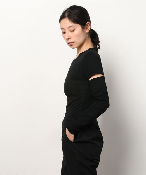 WC(ダブル シー)の「スリーブカットアウトトップス(Tシャツ/カットソー・レディース・ブラック/ホワイト・FREE)」の3枚目の写真