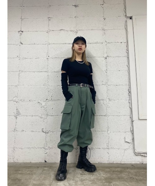 WC(ダブル シー)の「スリーブカットアウトトップス(Tシャツ/カットソー・レディース・ブラック/ホワイト・FREE)」の8枚目の写真