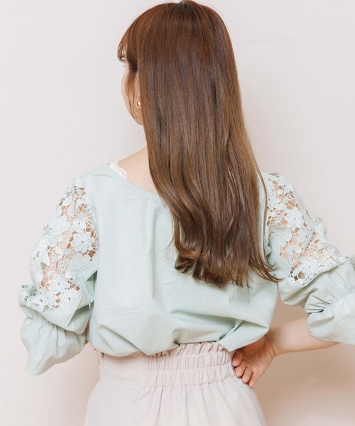 flower（フラワー）の「ボタニカルスリーブブラウス（シャツ/ブラウス・レディース・カーキ/アイボリー・FREE）」の8枚目の写真