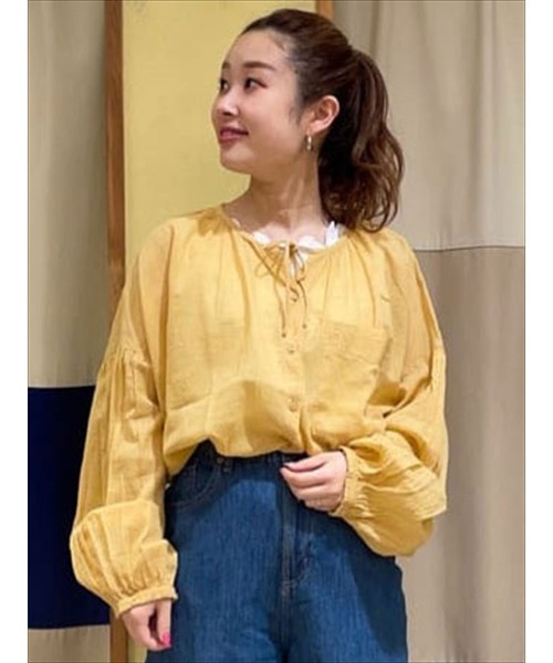 Samansa Mos2 blue（サマンサモスモスブルー）の「ボイルブラウス（シャツ/ブラウス・レディース・イエロー/ネイビー/ブラック/ベージュ・ﾌﾘ-）」の4枚目の写真