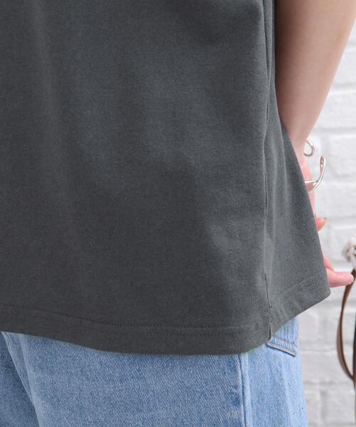 SHOO・LA・RUE(シューラルー)の「◆カレッジロゴプリントTシャツ(Tシャツ/カットソー・レディース・チャコールグレー/ホワイト系・01/02/03)」の8枚目の写真