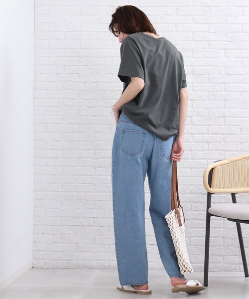 SHOO・LA・RUE(シューラルー)の「◆カレッジロゴプリントTシャツ(Tシャツ/カットソー・レディース・チャコールグレー/ホワイト系・01/02/03)」の21枚目の写真