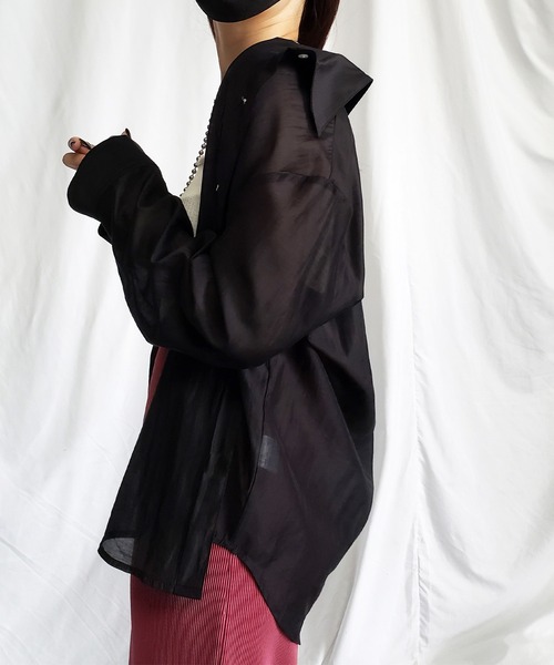 me+em select（ミームセレクト）の「【5色展開】シアーグロスヴィンテージサテンオーバーシャツ（シャツ/ブラウス・レディース・ホワイト/ブラック/パープル/グリーン/ワインレッド・FREE）」の2枚目の写真