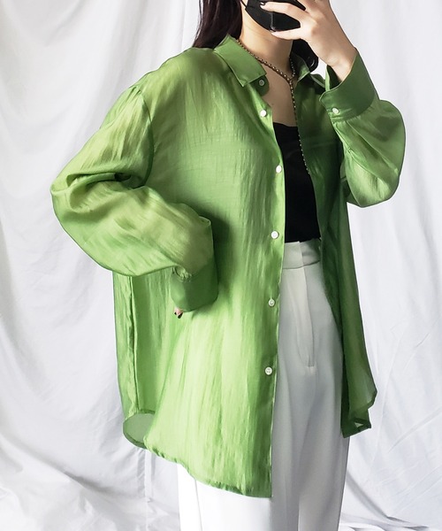 me+em select（ミームセレクト）の「【5色展開】シアーグロスヴィンテージサテンオーバーシャツ（シャツ/ブラウス・レディース・ホワイト/ブラック/パープル/グリーン/ワインレッド・FREE）」の21枚目の写真