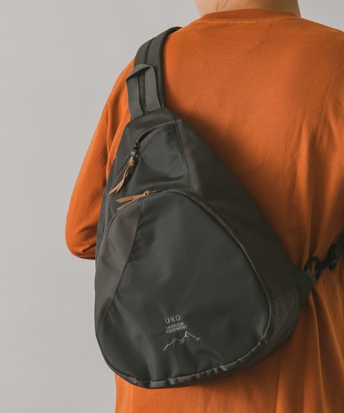 URBAN RESEARCH DOORS(アーバンリサーチドアーズ)の「URD SHOULDER BAG(ショルダーバッグ・メンズ・ブラック/グレー/グリーン・-)」の2枚目の写真