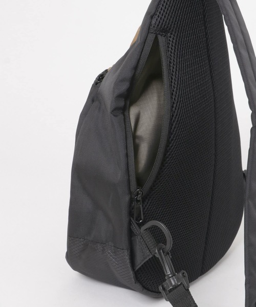 URBAN RESEARCH DOORS(アーバンリサーチドアーズ)の「URD SHOULDER BAG(ショルダーバッグ・メンズ・ブラック/グレー/グリーン・-)」の18枚目の写真