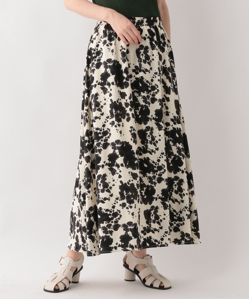 A part by（アパートバイ）の「アニマルフレアスカート 350744（スカート・レディース・アイボリー/ブラウン系その他2・FREE）」の2枚目の写真
