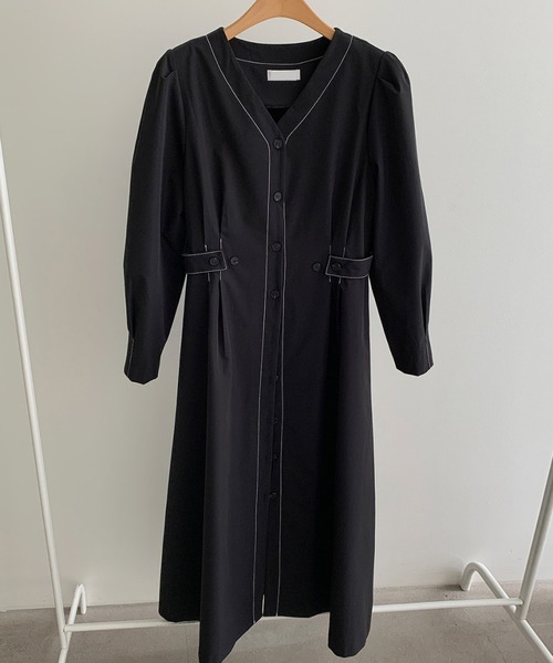 LOPASS(ロパス)の「ウエストマークVネックボタン開きワンピース(ワンピース・レディース・ベージュ/ブラック・S/M)」の5枚目の写真