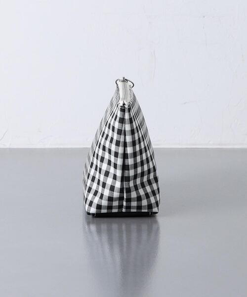 TEMBEA（テンベア）の「【別注】＜TEMBEA＞TOILETRYBAG M ギンガムチェック（ポーチ・レディース・ブラック・FREE）」の2枚目の写真