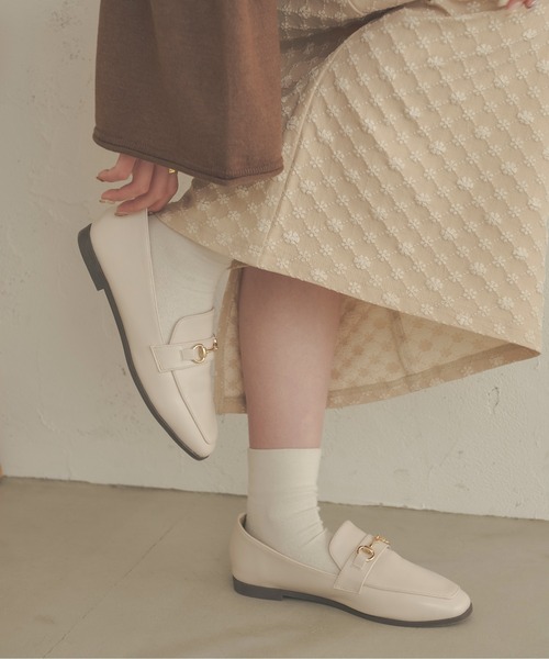 Ambre Neige(アンブルネージュ)の「ビット付きローファー/【WEB/EC限定商品】(ローファー・レディース・アイボリー/ブラック/ダークブラウン・MEDIUM/LARGE)」の12枚目の写真