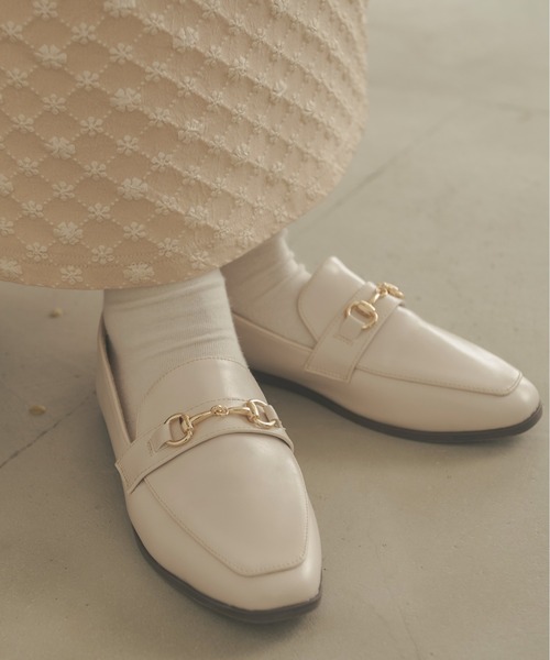 Ambre Neige(アンブルネージュ)の「ビット付きローファー/【WEB/EC限定商品】(ローファー・レディース・アイボリー/ブラック/ダークブラウン・MEDIUM/LARGE)」の15枚目の写真
