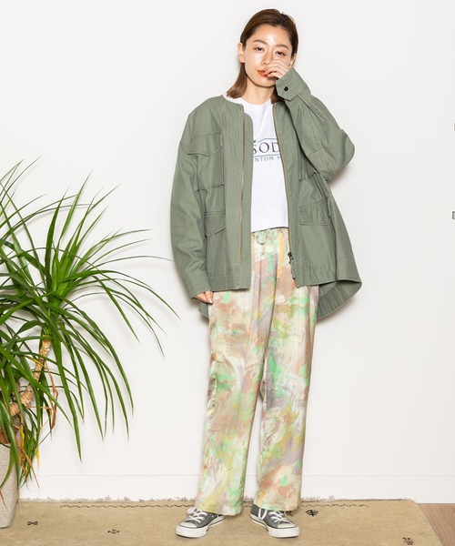 AMERICAN RAG CIE（アメリカンラグシー）の「バックデザインノーカラーミリタリージャケット（ミリタリージャケット・レディース・カーキ/ベージュ・FREE）」の17枚目の写真