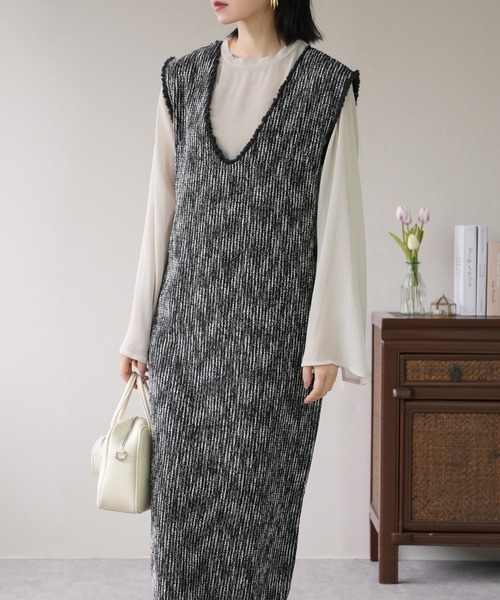 IAMUSE（アイアミューズ）の「ツイード深Vネックフリンジジャンパースカート S0912【IAMUSE】（ワンピース・レディース・ブラック系その他/アイボリー系・FREE）」の8枚目の写真