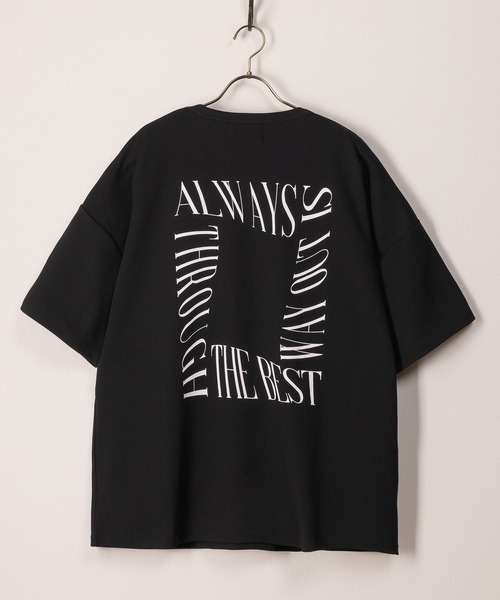 SlashDate(スラッシュデイト)の「梨地プリントTシャツ/バックプリント/ネックレス付き(Tシャツ/カットソー・メンズ・ホワイト系その他/ホワイト/ブラック系その他/ブラック・M/L)」の4枚目の写真