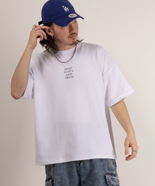 SlashDate(スラッシュデイト)の「梨地プリントTシャツ/バックプリント/ネックレス付き(Tシャツ/カットソー・メンズ・ホワイト系その他/ホワイト/ブラック系その他/ブラック・M/L)」の11枚目の写真