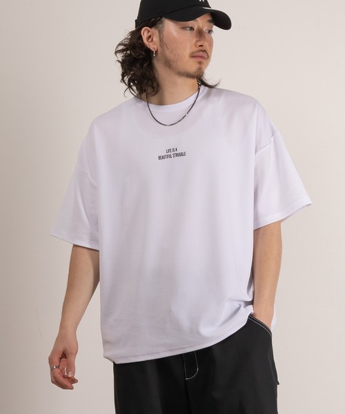 SlashDate(スラッシュデイト)の「梨地プリントTシャツ/バックプリント/ネックレス付き(Tシャツ/カットソー・メンズ・ホワイト系その他/ホワイト/ブラック系その他/ブラック・M/L)」の9枚目の写真
