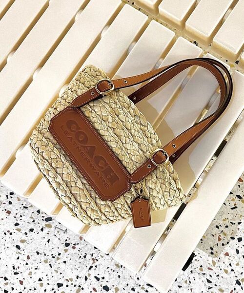 COACH(コーチ)の「ストラクチャード トート 16(かごバッグ)(かご COACH(コーチ)の「ストラクチャード トート 16(かごバッグ)(かご
