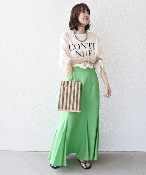 SHIPS(シップス)の「シアー ロゴ プリント 7分袖 TEE(Tシャツ/カットソー・レディース・オフホワイト/ベージュ・ONE SIZE)」の16枚目の写真