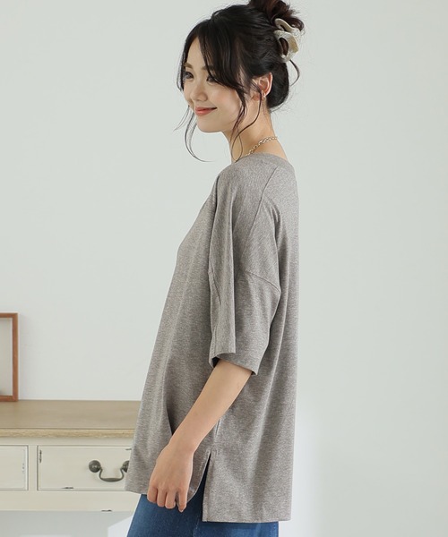 ElegChic(エレグシック)の「前後2WAYビッグTシャツ(Tシャツ/カットソー・レディース・ブラック/オフホワイト/グレイッシュベージュ/杢グレー・M/4L/XL)」の6枚目の写真
