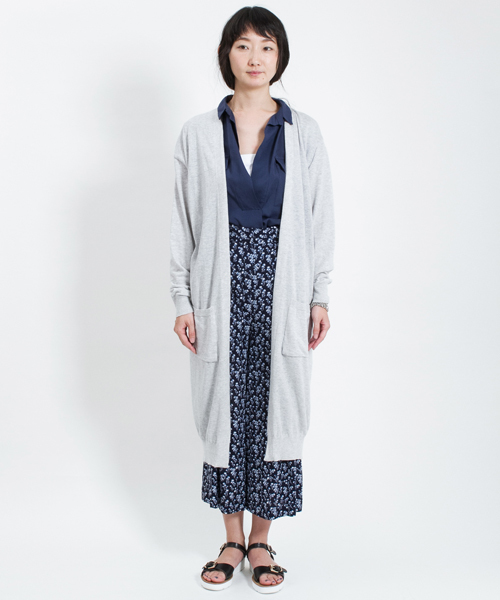 AMERICAN RAG CIE（アメリカンラグシー）の「AMERICAN RAG CIEハイゲージコットンロングカーディガン/209-MNI-MNHG244　コーディガン（カーディガン/ボレロ・レディース・ブラック/ライトグレー/ネイビー・FREE）」の11枚目の写真