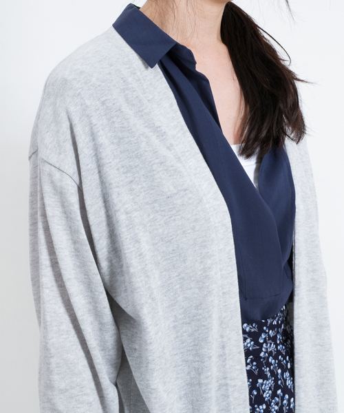 AMERICAN RAG CIE（アメリカンラグシー）の「AMERICAN RAG CIEハイゲージコットンロングカーディガン/209-MNI-MNHG244　コーディガン（カーディガン/ボレロ・レディース・ブラック/ライトグレー/ネイビー・FREE）」の4枚目の写真