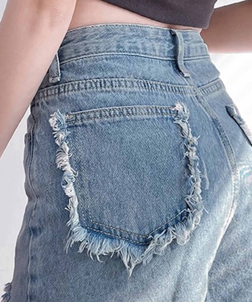 NANEA(ナネア)の「カットオフ デニムショートパンツ(デニムパンツ・レディース・インディゴブルー・SMALL/MEDIUM/LARGE)」の4枚目の写真