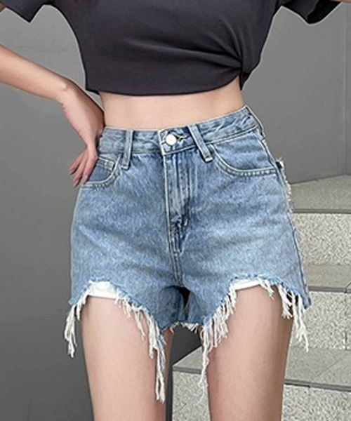 NANEA(ナネア)の「カットオフ デニムショートパンツ(デニムパンツ・レディース・インディゴブルー・SMALL/MEDIUM/LARGE)」の5枚目の写真