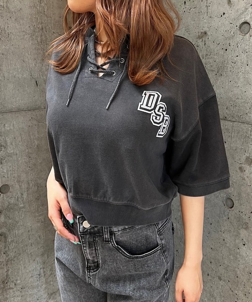 ROGER AND RAW（ロジャーアンドロウ）の「レースアップロゴプリントショートスウェットトップス（スウェット・レディース・ブルー/スミクロ/ホワイト・FREE）」の13枚目の写真