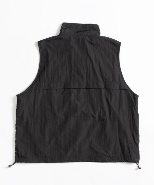 MUHET（ミュエータ）の「ロゴ刺繍ナイロンベスト（ベスト）」 - WEAR