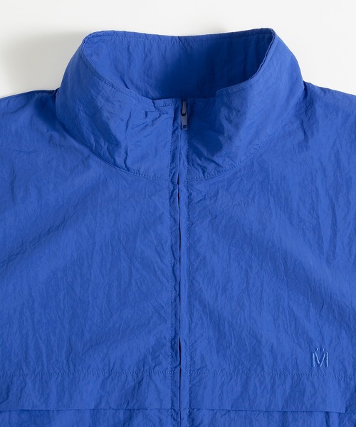 MUHET（ミュエータ）の「ロゴ刺繍ナイロンベスト（ベスト・レディース・ブラック/ブルー/チャコールグレー・MEDIUM/X-LARGE）」の9枚目の写真