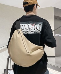 【2WAY/防水】【A4収納可】ハーフムーンシルエットの配色ナイロンショルダーバッグ/メッセンジャーバッグ